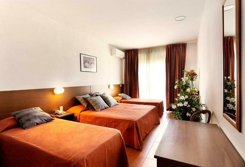 اتاق استاندارد چهار تخته, Corolle