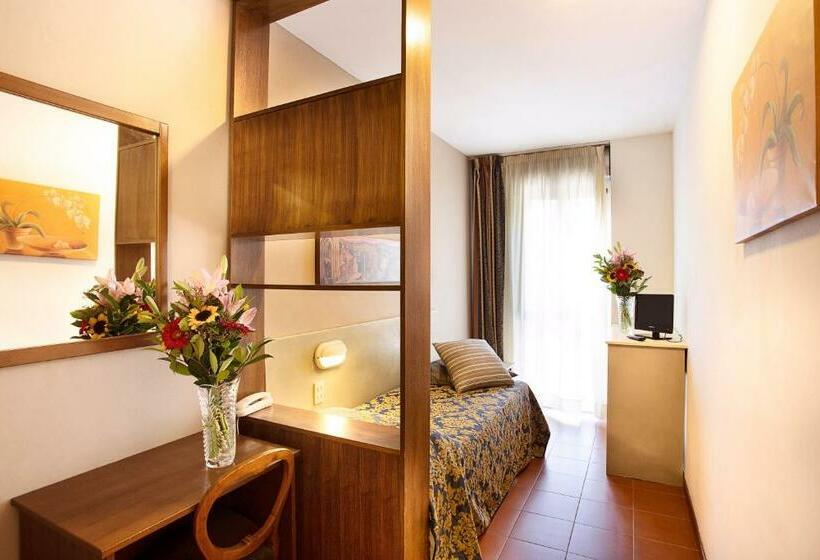 اتاق استاندارد یک نفره, Corolle