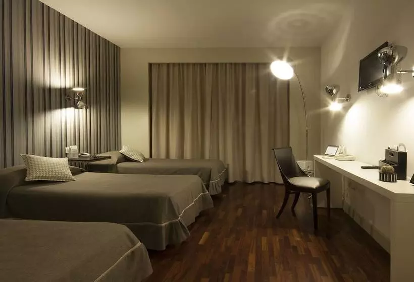 3-Bett-Standardzimmer, Datini