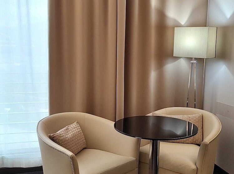 سوییت جونیور, Datini