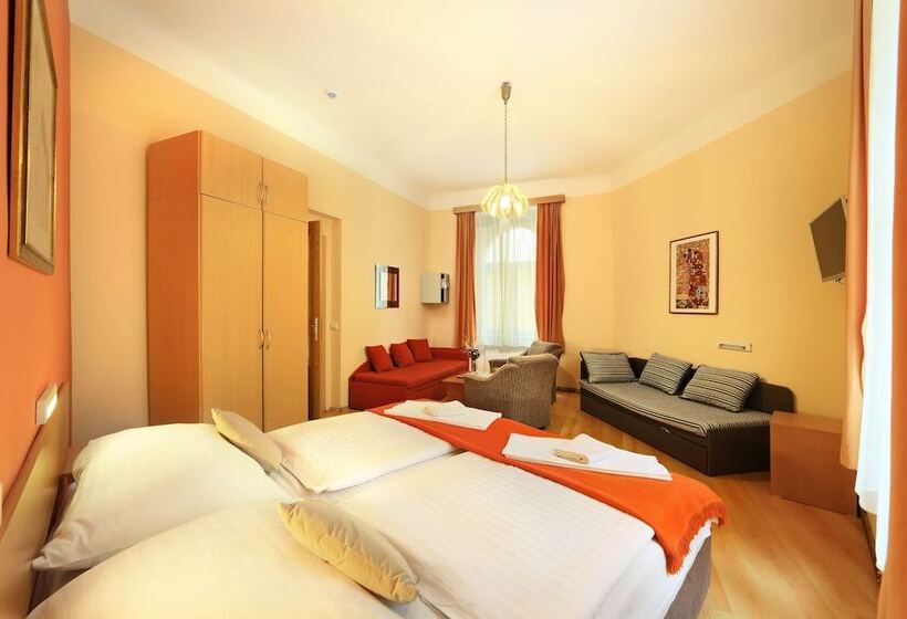 2 Szobás Apartman, Golden City Garni