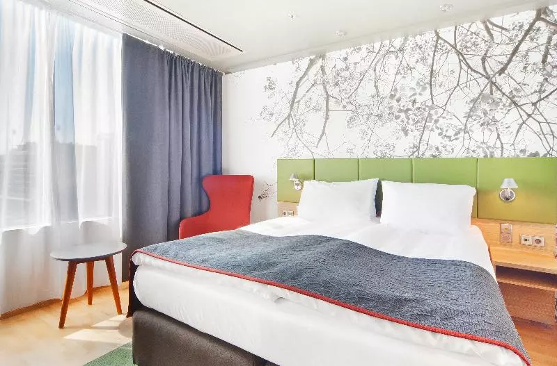 اتاق اجرایی با تخت بزرگ, Holiday Inn Helsinki City Centre, An Ihg
