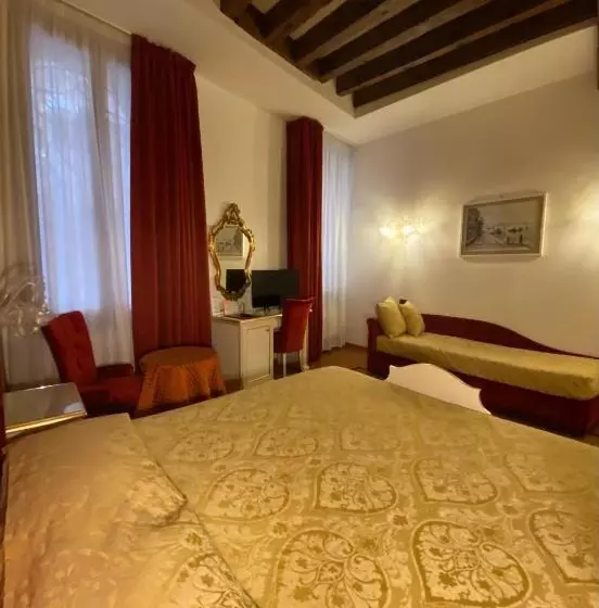 اتاق خانوادگی, Locanda Casa Querini