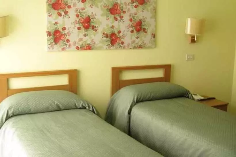 Economy Triple Room, Parco Delle Rose
