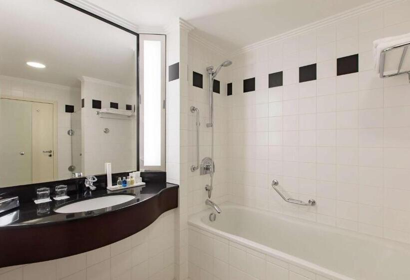 سوئیت با چشم‌انداز, Radisson Blu Carlton Hotel, Bratislava