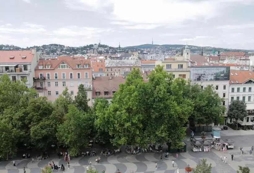 اتاق سوپریور با چشم‌انداز, Radisson Blu Carlton Hotel, Bratislava
