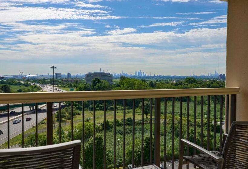 キングサイズベッドのクラブルーム, Renaissance Meadowlands