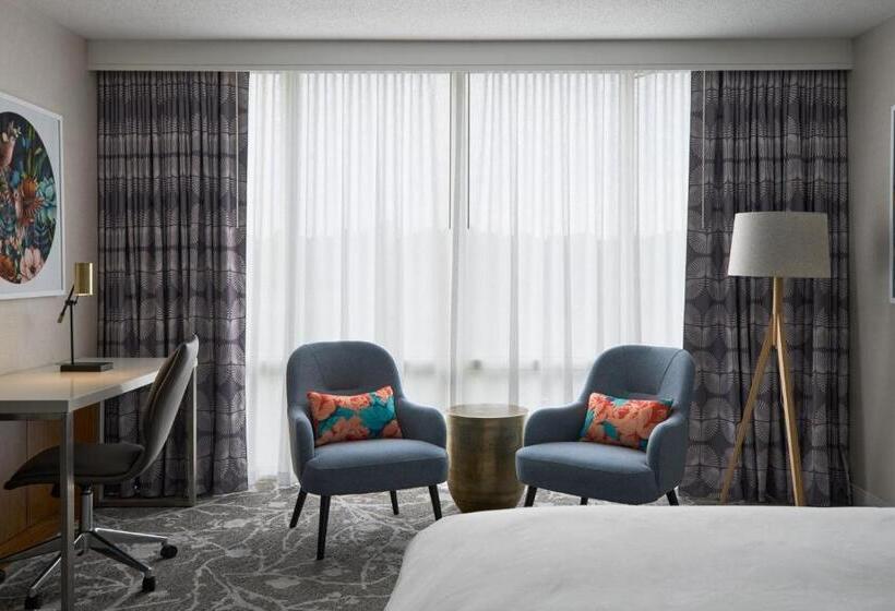 スタンダードスタジオ, Renaissance Meadowlands