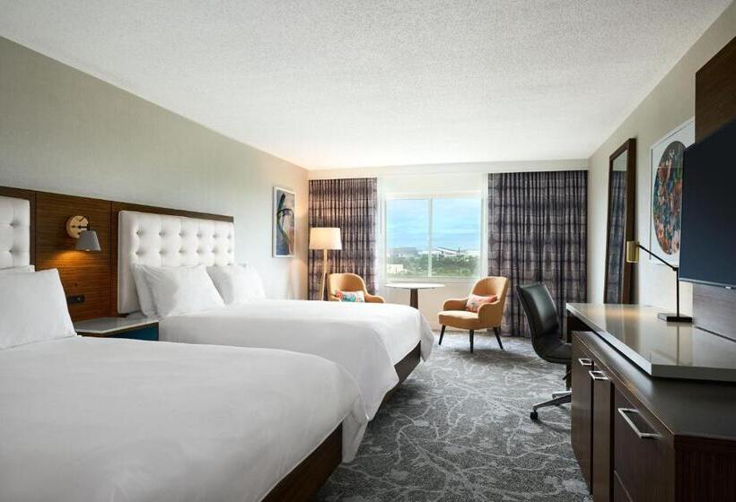 クラブルーム, Renaissance Meadowlands