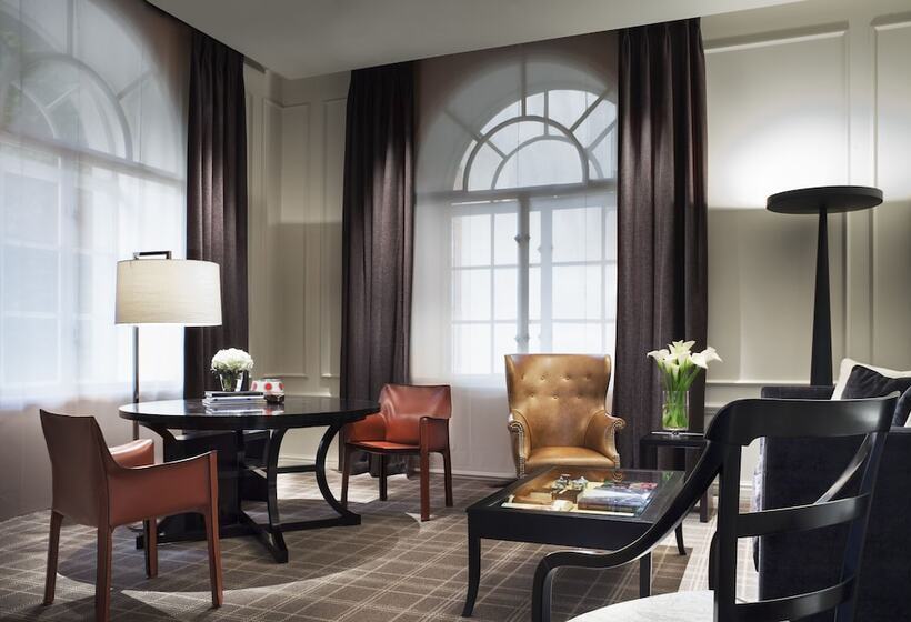 سوئیت پریمیوم, Rosewood London