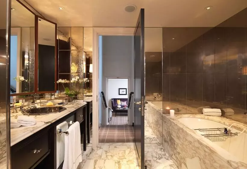 スイート, Rosewood London