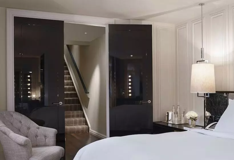 １ベッドルームハウス, Rosewood London