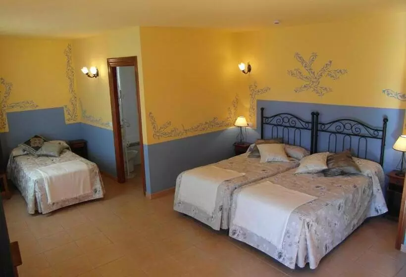 Standard Neljän Hengen Huone, La Casa Del Filandón Hotel Rural