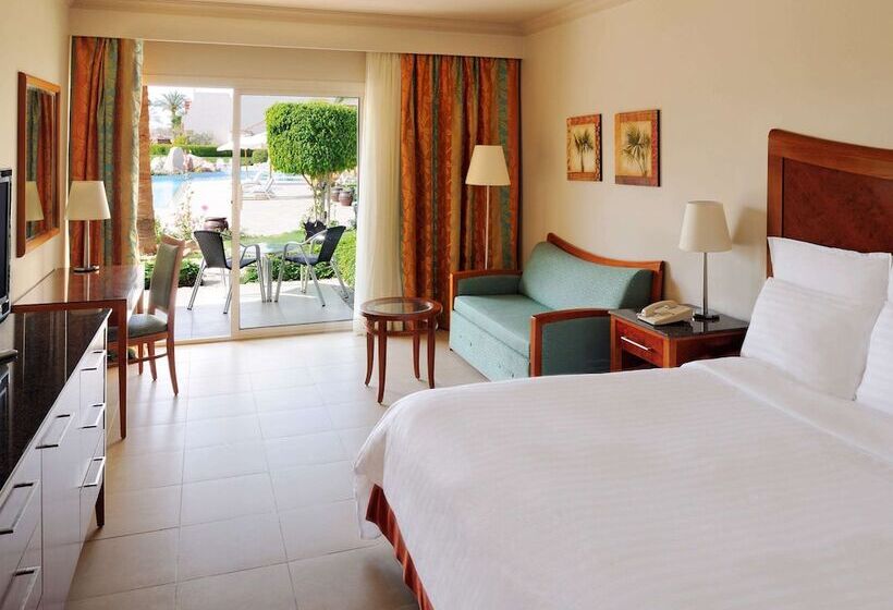 اتاق لوکس با چشم‌انداز استخر, Naama Bay Promenade Beach Resort Managed by Accor