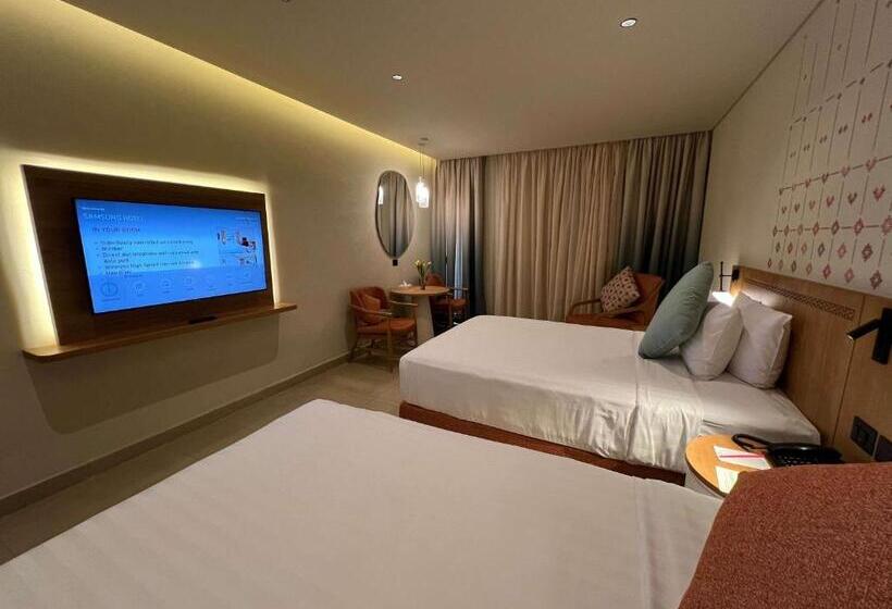 اتاق سوپریور با چشم‌انداز استخر, Naama Bay Promenade Beach Resort Managed by Accor