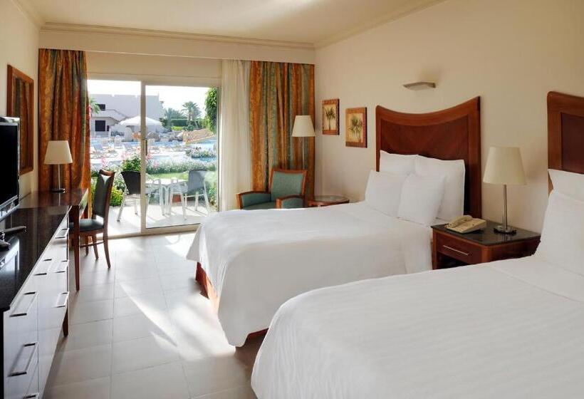 اتاق لوکس با چشم‌انداز استخر, Naama Bay Promenade Beach Resort Managed by Accor