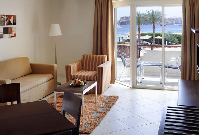 سوئیت اجرایی با چشم‌انداز دریا, Naama Bay Promenade Beach Resort Managed by Accor