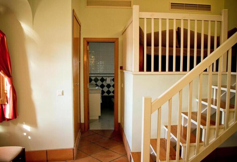 غرفة قياسية, Tugasa Castillo De Castellar