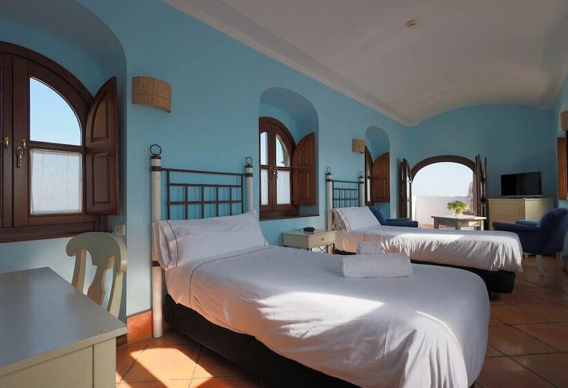 غرفة قياسية, Tugasa Castillo De Castellar