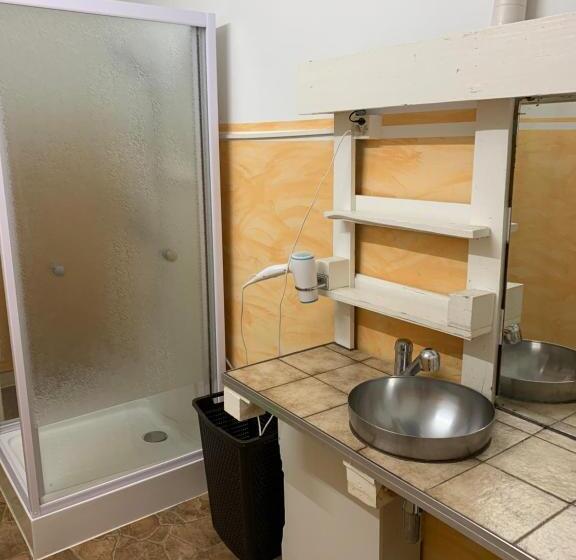 基本间, Schönbrunnen