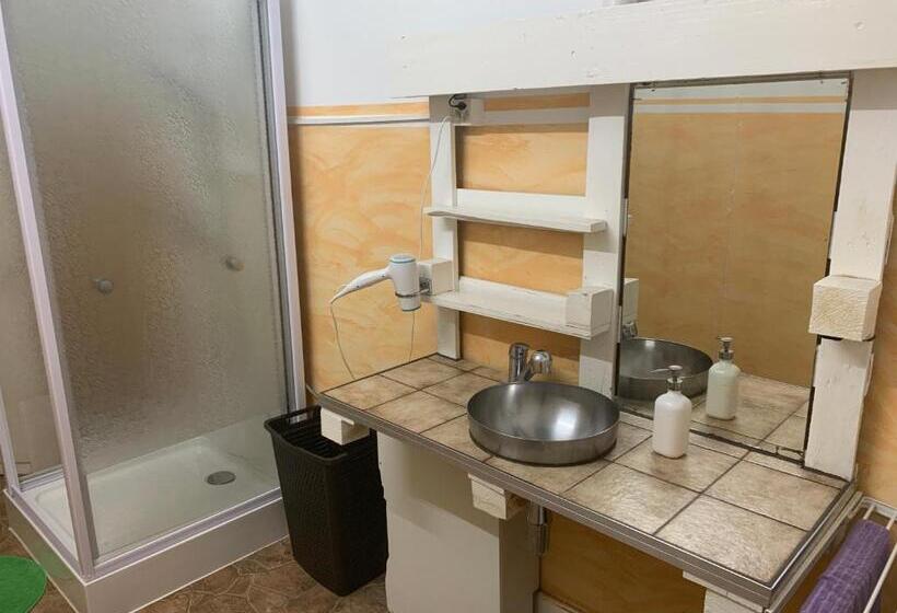 基本间, Schönbrunnen