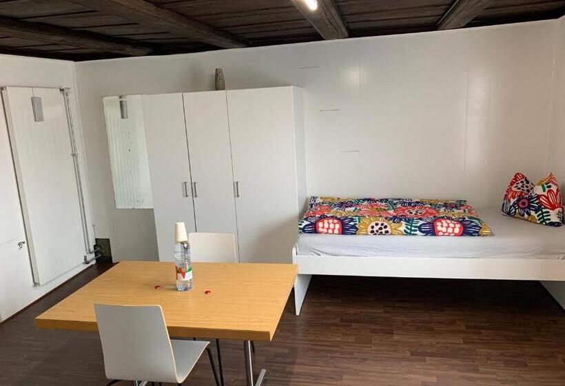 基本间, Schönbrunnen