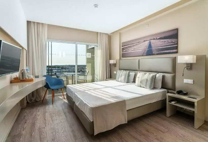 اتاق استاندارد با چشم‌انداز استخر, Ap Maria Nova Lounge - Adults Friendly