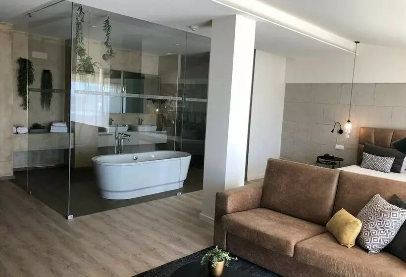 سوییت لوکس, Ap Maria Nova Lounge - Adults Friendly
