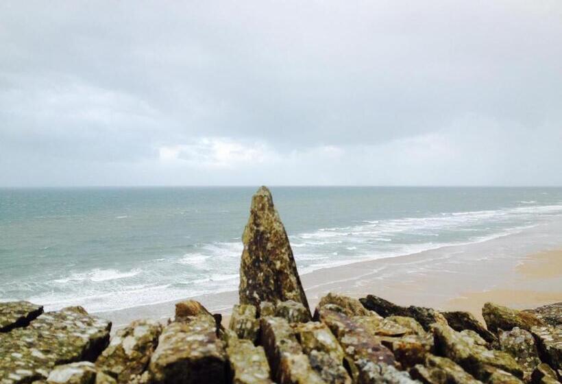 Четырехместный Номер Стандарт, Hôtel De Paris