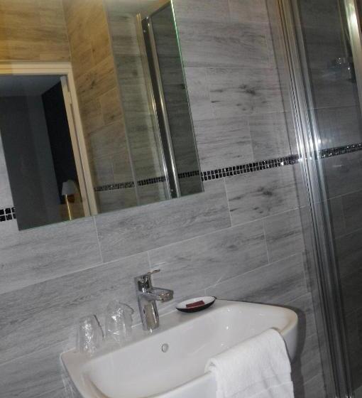 Номер Стандарт Трехместный, Hôtel De Paris