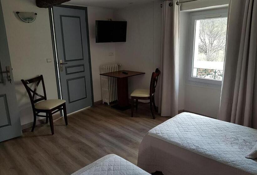 Классический Номер, Hôtel Restaurant Le Lachens