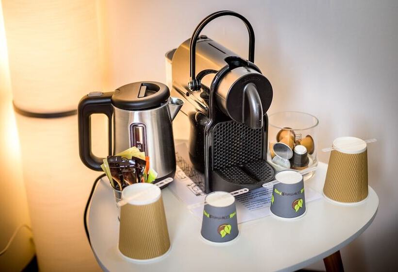 غرفة قياسية لذوى الاحتياجات الخاصة, Hôtel Restaurant Le Clos Fleuri