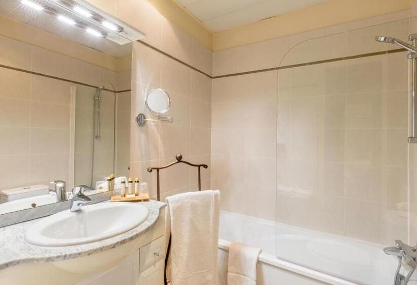 اتاق سوپریور با چشم‌انداز رودخانه, Hôtel Le Maxime   Best Western Signature Collection