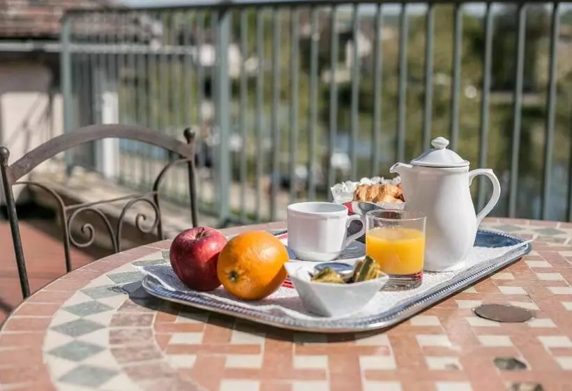 سوئیت با تخت بزرگ, Hôtel Le Maxime Best Western Signature Collection