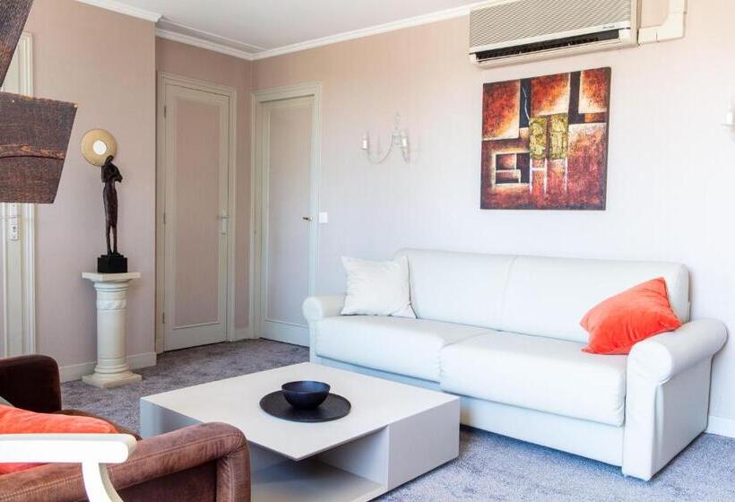 سوئیت با تخت بزرگ, Hôtel Le Maxime   Best Western Signature Collection