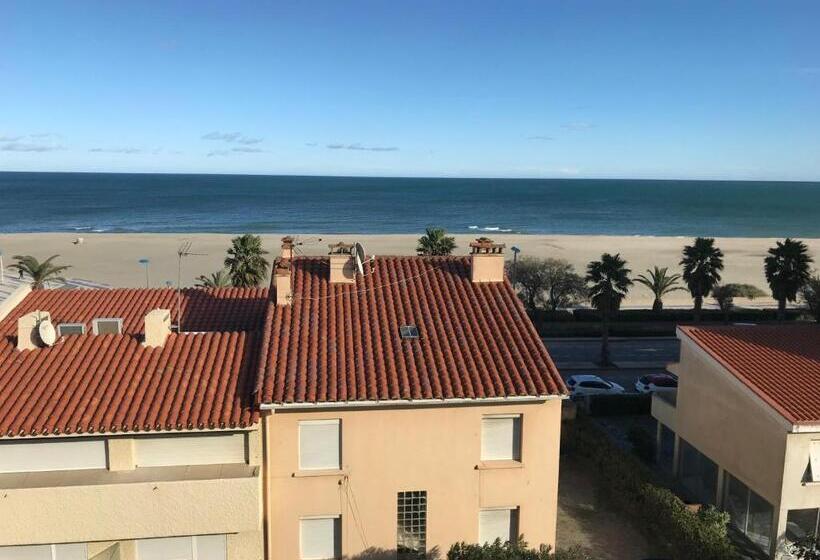غرفة قياسية رباعية مطلة على البحر, Le Regina Hôtel Et Restaurant Canet Plage