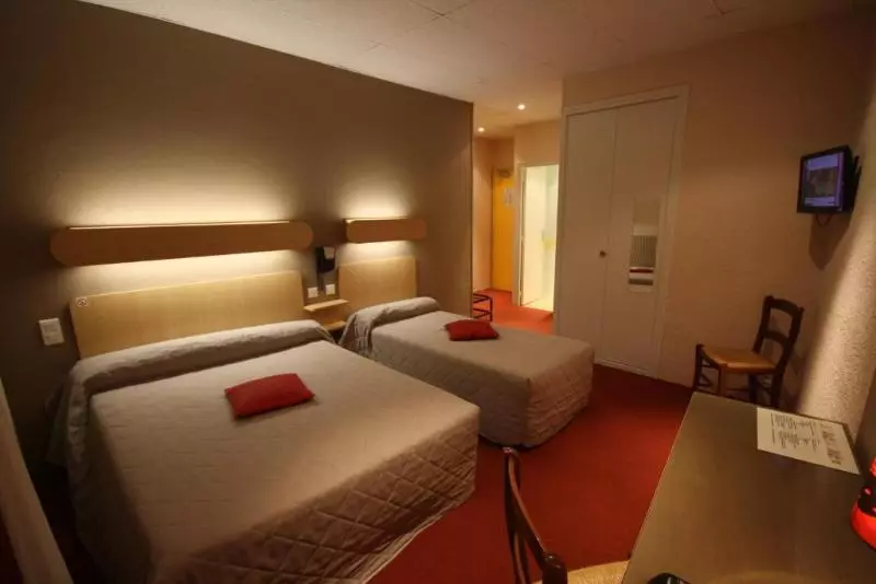 スタンダードトリプルルーム, Logis Hotel L Ange Couronne