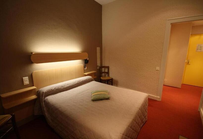 חדר סטנדרט, Logis Hotel L Ange Couronne