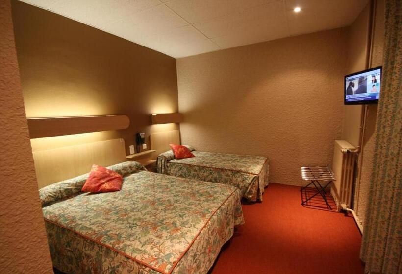 Номер Стандарт Трехместный, Logis Hotel L Ange Couronne