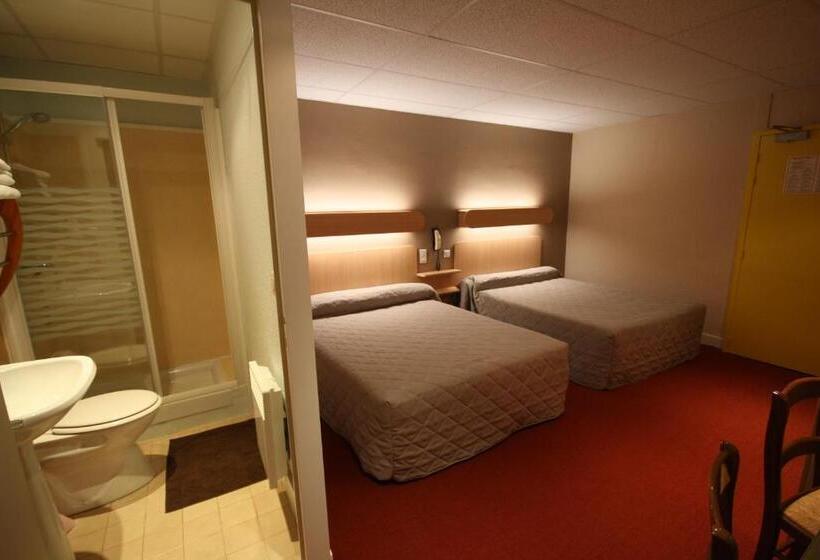 חדר סטנדרט לארבעה, Logis Hotel L Ange Couronne