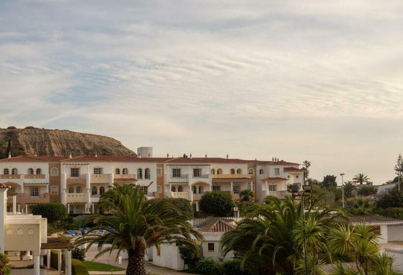 Номер Стандарт Вид на Бассейн, Luz Bay