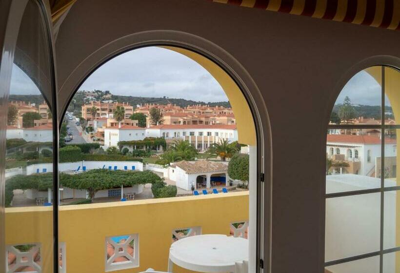 Номер Superior Вид на Бассейн, Luz Bay