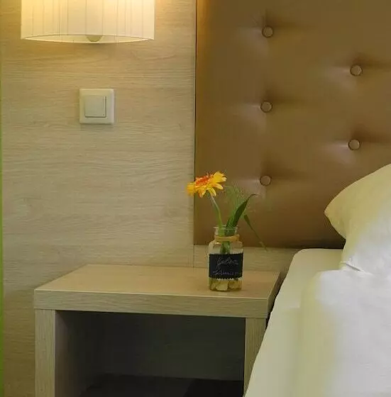 Standard Yhden Hengen Huone, Waldhotel Wandlitz