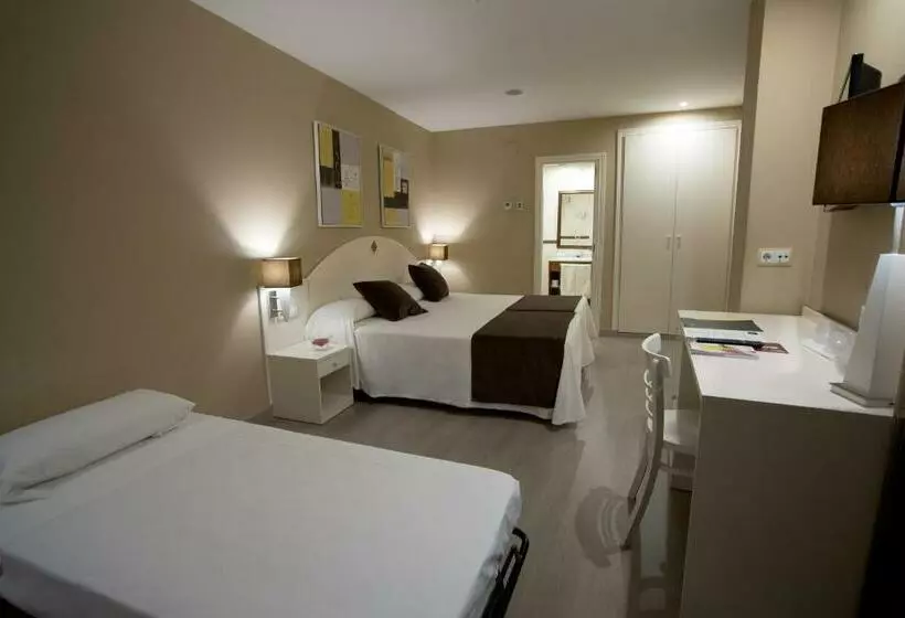 اتاق استاندارد سه نفره, Sercotel Torico Plaza