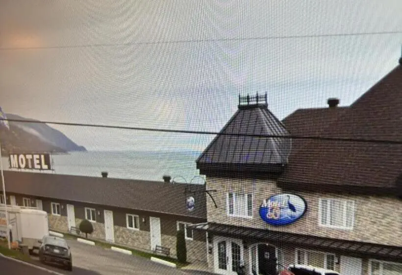 スタンダード４人部屋, Motel Belvédère