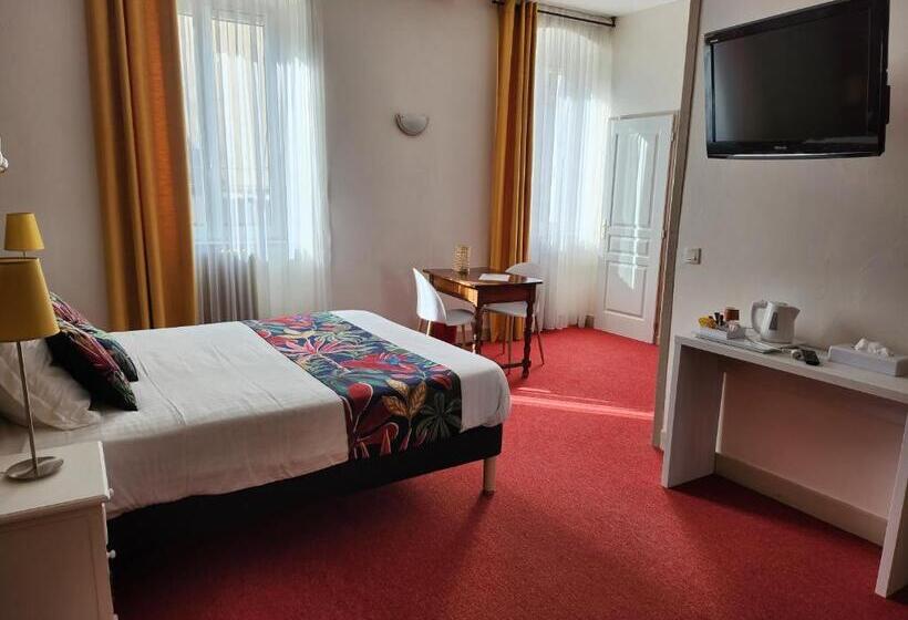 标准三人间, Des Négociants