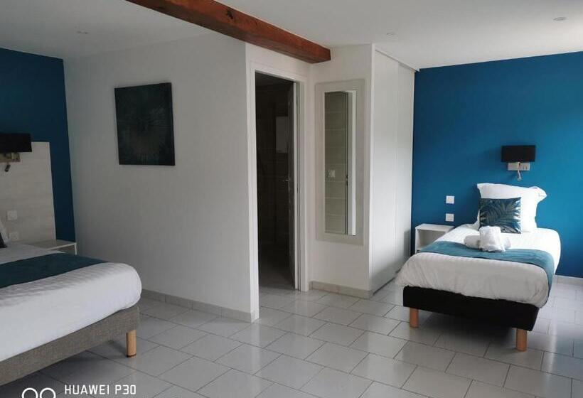 带花园景观的标准三人间, Des Négociants