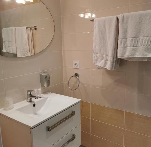 标准间, Des Négociants