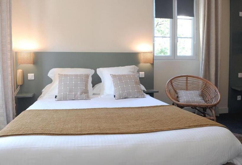 Четырехместный Номер Стандарт, Logis Hôtel Du Chêne