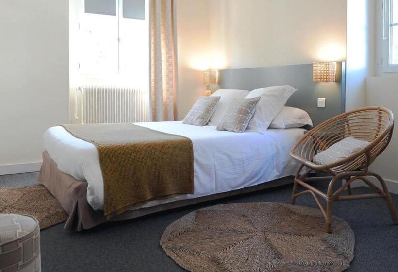 四人标准间, Logis Hôtel Du Chêne